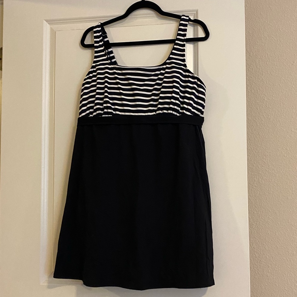 18DD Black and White Swim Dress